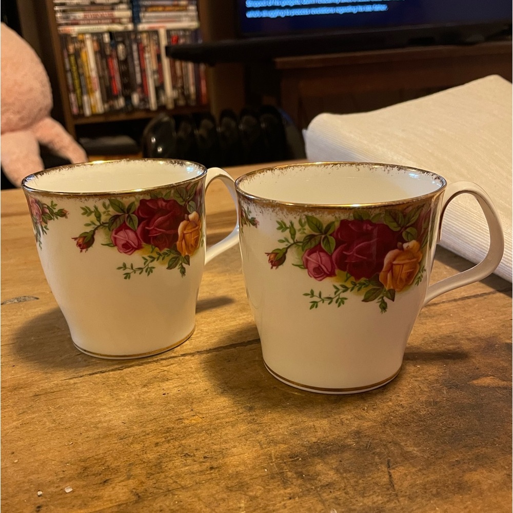 Royal Albert Old Country Roses Mugs